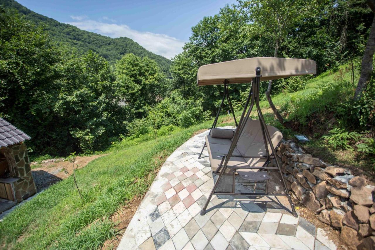 Woodpecker Ვუდფექერი Villa Batumi Exterior foto
