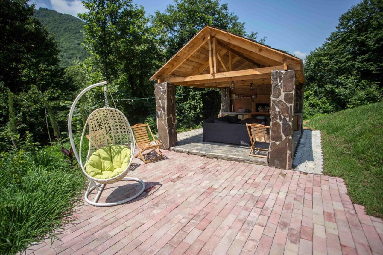 Woodpecker Ვუდფექერი Villa Batumi Exterior foto